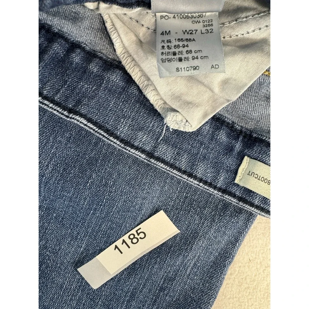 Signature By Levi Strauss Mid Rise Bootcut Jeans Womens 27x32 Stretch